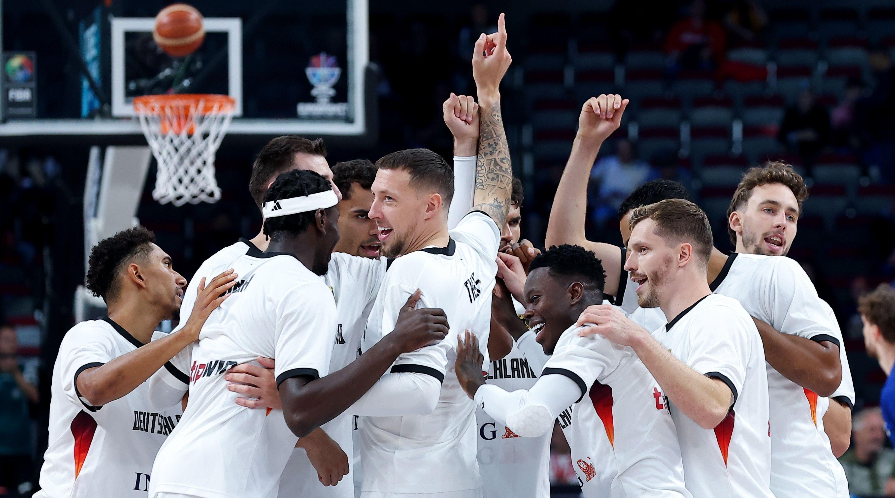 多特蒙德完成体检备战德国杯今晚密尔沃基雄鹿备战荷甲，赛后阿贾克斯调整名单以备欧联都惊呆了的简单介绍