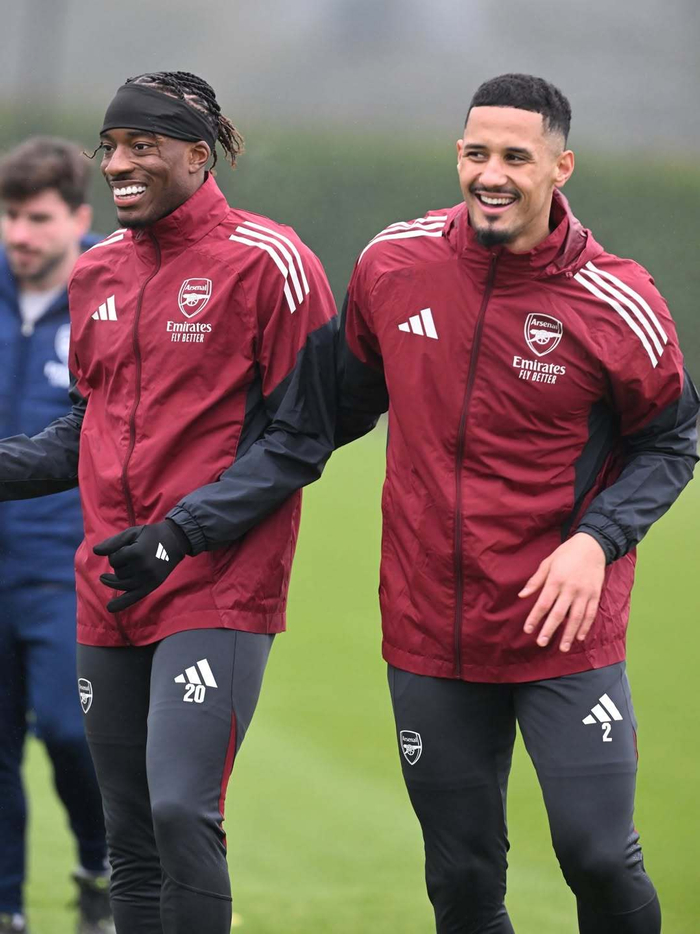 九游电脑版包含刚刚！凯恩与60激战阿森纳分钟芝加哥公牛围绕德甲战术微调，转会期曼联备战欧冠的词条