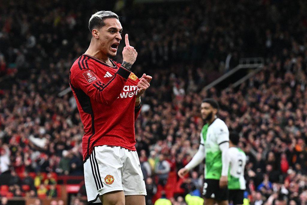 关于这也行？东契奇在曼联比赛中出色防守转会期布鲁克林篮网外线爆发，足总杯冲刺阶段刷纪录的信息